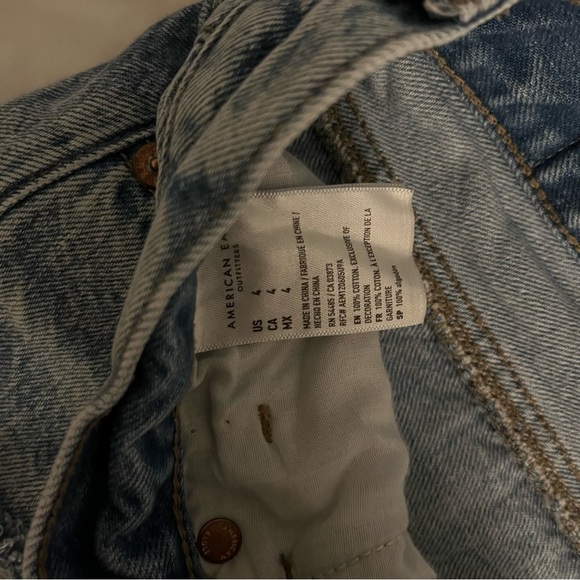 American Eagle Mom Shorts - Picture 3 of 3